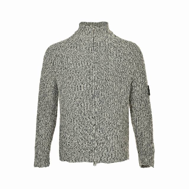 Stone Island 石头岛 25Fw 袖标拉链开衫毛衣 定制定染原版纱线，这款在小红书很早就爆火了，很多网红店在做，做的产品只能说不堪入目都是用现成纱线制