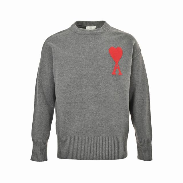 Ami 经典爱心提花圆领毛衣 整衣净重730G 市场最强厚度 不够克重可退 万年经典翻新款 谁穿谁好看 百搭不挑人 直接上数据： 正确定制2025新款 区别市面