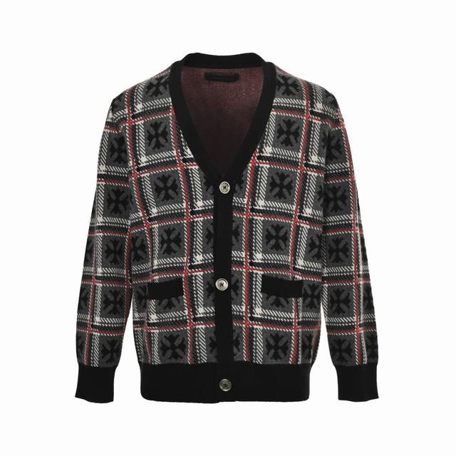 Chrome Hearts 克罗心 十字提花羊绒针织开衫 原版纽扣专柜23300购入，订纺纱线成分采用55羊毛+30羊绒+15尼龙混纺材质，定制真皮领标，定制开