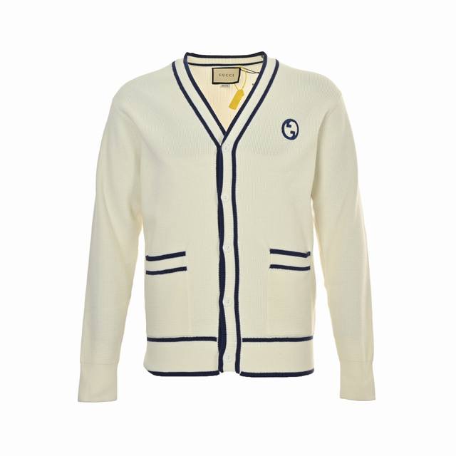 Gucci 古驰 25Ss 双G刺绣毛衣开衫 毛料选用经多重洗水严格检验的抗起球莫代尔绒，进口全自动14针密织编织。三重高温定型。双面螺纹缝盘领口，久穿不垮。衣