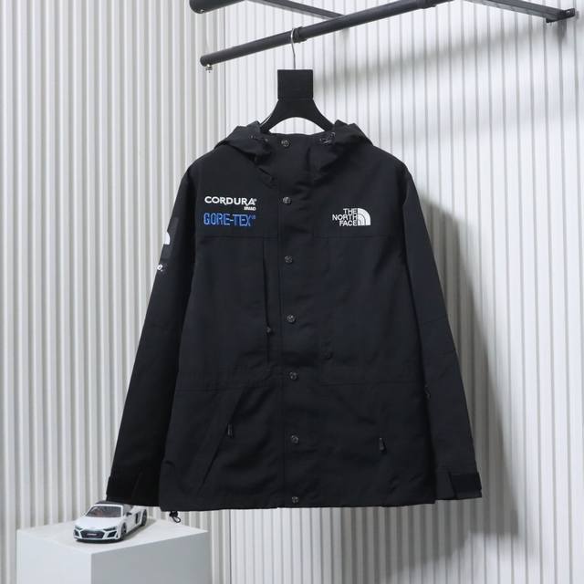 Supreme ＆ The North Face联名 18Fw 北面联名Sup户外拼色冲锋衣 超级爆款 6000+代购样衣 重工打造 定织格子尼龙压膜防水面料