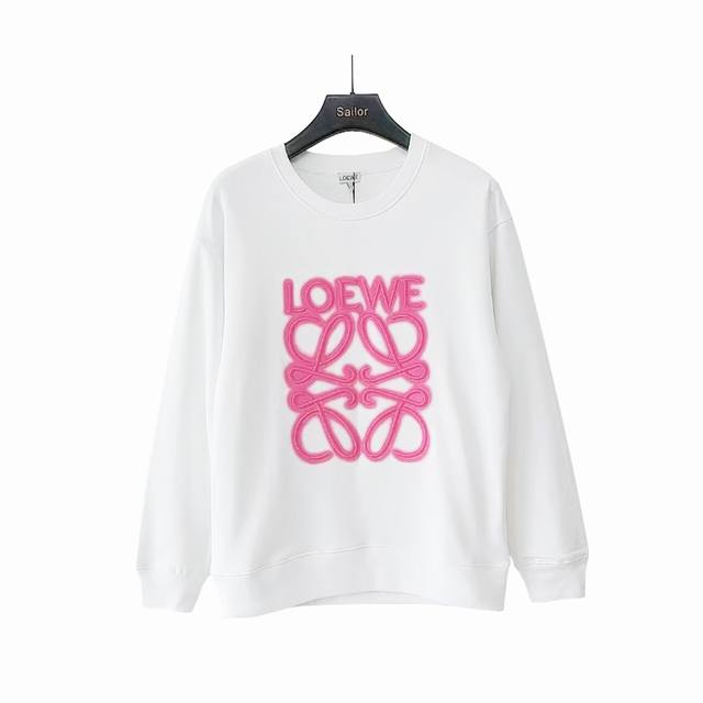 实拍细节图+尺码表 Loewe 罗意威 霓虹刺绣荧光粉圆领卫衣 Logo精致升级，灵感源自八十年代复古 原版面料 官方同款 定制280克同缸染面料 手感非常舒服