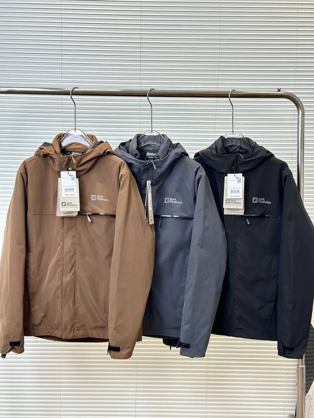 三合一 狼爪Jack Wolfskin Haguro 蓬可拆卸羽绒内胆 徒步户外远足徒步旅行 防水防风保暖防泼水三合一冲锋衣 搭载 蓬可拆卸羽绒内胆，蓬松度高、
