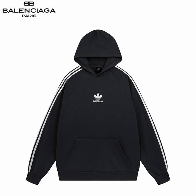 Balenciaga& Adidas 三叶草联名联名卫衣 面料采用巴黎Zp定织定染全棉大卫衣。克重450克，布面干净.布纹清晰，柔软舒适。螺纹釆用定染无色差。经