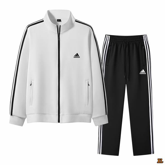 阿迪达斯 独家实拍上新秋季高品质三条杠立领开衫卫衣卫裤运动套装，本季主打，货源充足，放心主推，高端品质，经典设计，做工出色，经典百搭，上身效果极佳