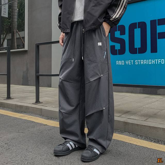 Kolon Sport 可隆 独家实拍上新秋季休闲裤直筒宽松户外登山长裤工装伞兵冲锋裤，本季主打，货源充足，放心主推，高端品质，经典设计，做工出色，经典百搭，上