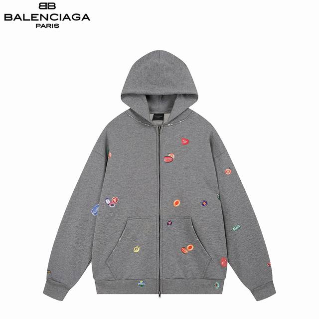 Balenciaga 巴黎世家 25Fw水果压印连帽卫衣 面料采用巴黎Zp定织定染全棉大卫衣。克重460克，布面干净.布纹清晰，柔软舒适。螺纹釆用定染无色差。图