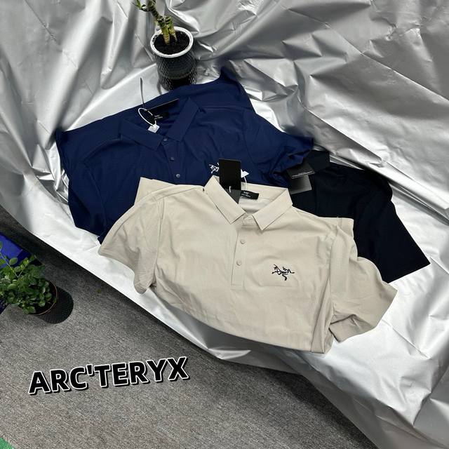 Kailas凯乐石 连帽户外运动软壳防风外套 经典款 帽子可拆卸 新品，春季连帽风衣外套！舒适度很优秀！ 情侣款休闲运动防水冲锋衣 防水:级别达到荷叶水珠滚动效