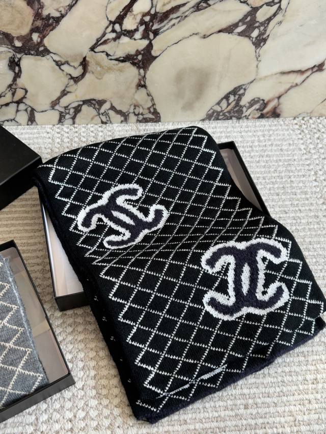 配盒 原单羊绒围巾 Size：30*180Cm 小香家 双面围巾 围巾手感柔软 保暖效果非常好 很有腔调Yyds