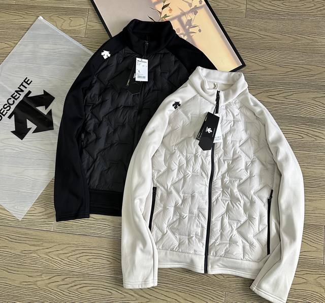 轻盈保暖 不惧寒风男女款 可内搭可外穿 为运动而生 全新热压工艺 充绒通道 臻选精品鸭绒填充 防风 防泼水面料不惧寒冷 袖子质感针织德绒内里 增加舒适度 户外运