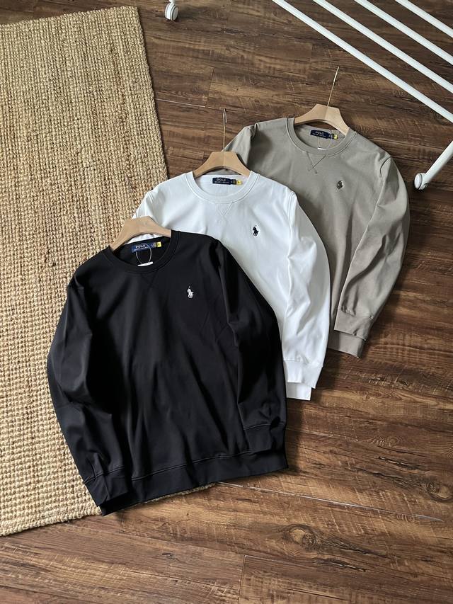 拉夫家小马刺绣基础简约款拉绒加厚卫衣，经过蚀毛工艺，手感亲肤软糯，加厚保暖，下摆定制螺纹，弹力十足，落肩款廓形剪裁，上身宽松有型，休闲运动可随意搭配，时尚百搭，