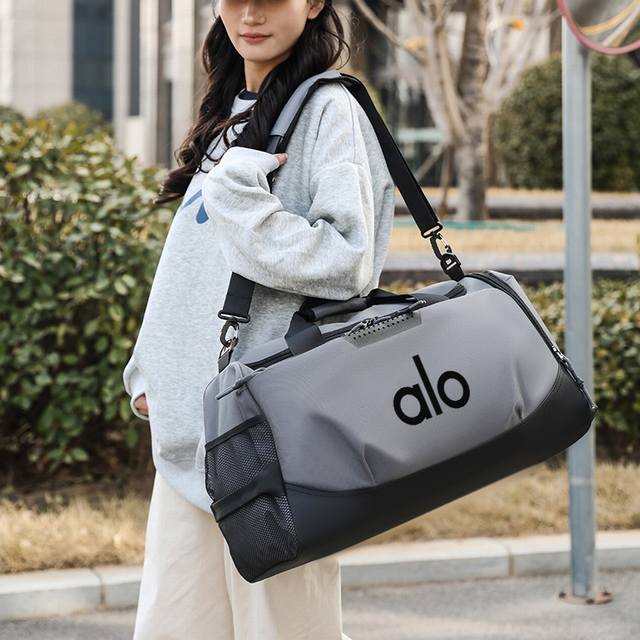 Aio 男女时尚潮流大容量休闲斜挎包户外运动健身训练行李包短途出差旅行包手提单肩包 尺寸:52×30×27