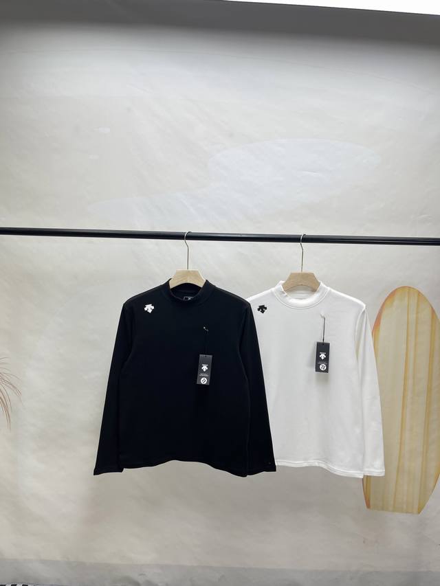 迪桑特Descente 高尔夫Pro系列 德绒打底衫长袖T恤 前面是硅胶标，后背是采用进口的最新款的胶印材料和技术，无论你怎么洗和穿，都不会脱落和变形 跑步健身