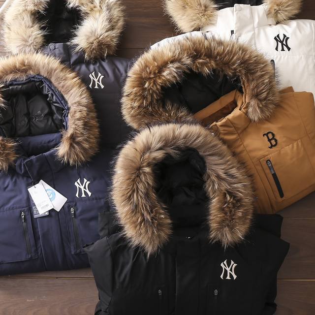 严选好货！Mlb新款Ny男女毛领中长款连帽工装羽绒服外套！官网同步在售，张凌赫同款，超多明星网红上身，炒鸡好看！客供科技尼龙防风防水面料，内里80%鹅绒填充，双