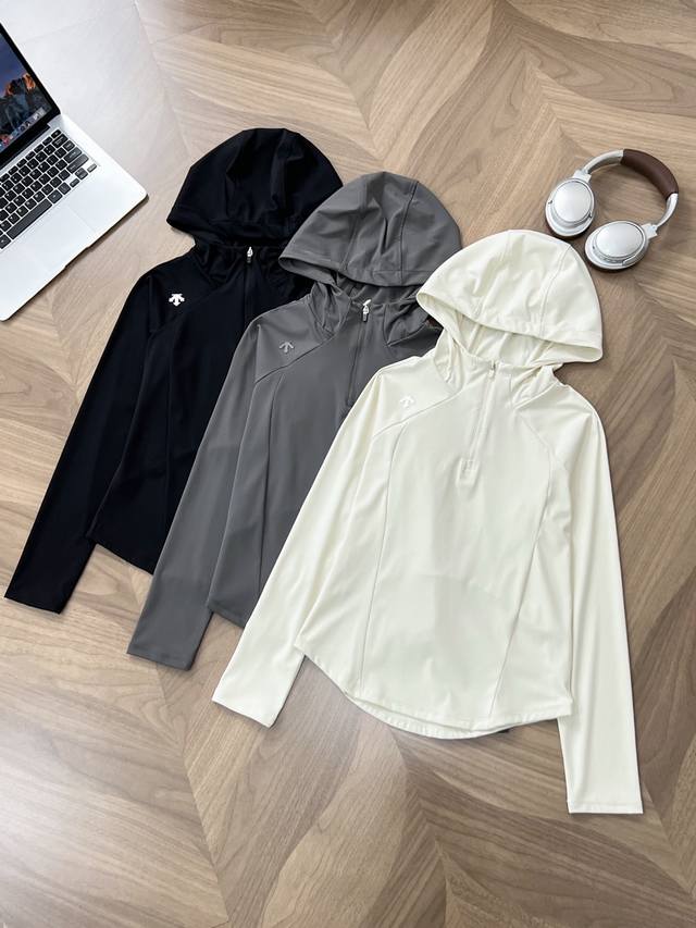 Descente迪桑特Women’S Training系列女士半拉链连帽运动卫衣 无法替代的Descente终于终于来了！今年最惊艳的大爆款，立裁版型勾勒出前凸