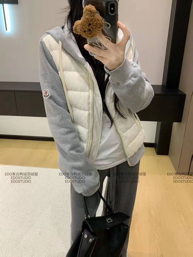 上新 Moncle*R 蒙口 2025Fw新款拼接卫衣羽绒外套 低调又高级 经典造型 定位立体剪裁 不可多得的一款！ 超保暖 柔软细腻 厚实保暖超有型 冬季必备