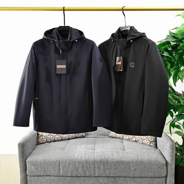 上新， 米 报单号：8619# Zegna 杰尼亚25S冬季男士商务休闲貂绒派克服大衣。 外壳防风防水可脱卸貂绒内胆 高级保暖派克服 有着诗意的设计和精湛的做工