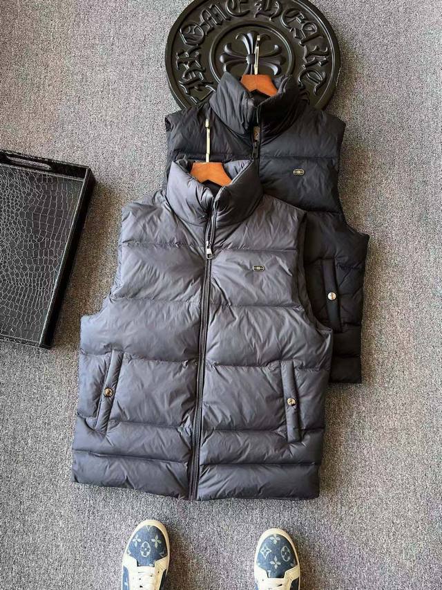 顶级纯羽绒！ 人气爆款！Kolon 可隆专柜新品超大容量90白鸭绒羽绒马甲！恒隆在售万元级，款号：9701 可隆家今年采用Gore-Tex出品高端户外三防面料，