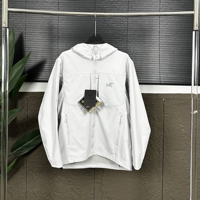 10送清洗剂 款号：Dj1210 始祖鸟软壳全压胶Gamma Mx Hoody纯色保暖软壳连帽外套 Gamma Mx防风冲锋衣 秋冬城市通勤和户外攀岩运动，防风