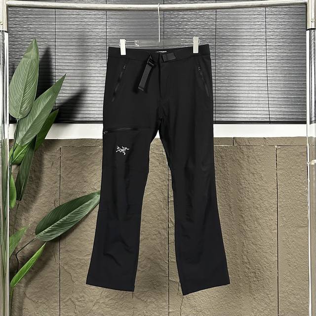 10送清洗剂 款号：Dj1320 顶级版本 Arcteryx Gamma Lt Pant软壳刺绣冲锋裤 始祖鸟加厚秋冬速干长裤 始Z鸟男款轻便灵活快干立体剪裁徒