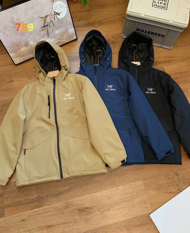 Arc‘Teryx 始祖鸟户外王者轻量级防水防风保暖连帽棉衣棉服 来自国内最大的鸟家代工厂P的订单，品质好的过分，这款棉衣打造的是上身轻便，还要做到比羽绒服保暖