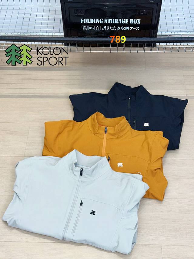 科隆25秋季新品立领夹克外套 高品质全身无缝压胶款！出行必备！ 秋季户外登山户外防风防水立领夹克外套 软壳外套的版型设计经过精心考量，既贴合人体曲线，又给予身体