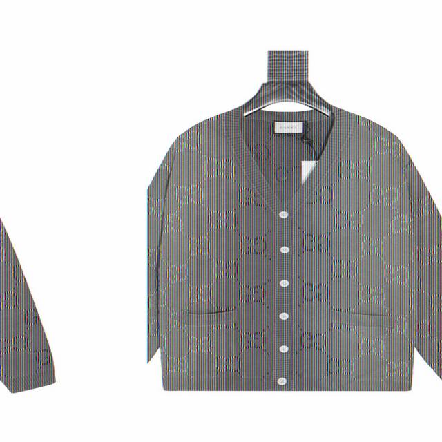 古驰 Gucci Logo提花开衫针织毛衣 这是意大利奢侈品牌古驰 Gucci 的一款针织开衫，设计特点如下： 品牌标识设计：满幅采用品牌标志性的双G图案，以深