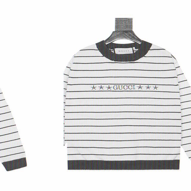 古驰 Gucci Logo提花圆领针织毛衣 意大利奢侈品牌古驰 Gucci 的一款毛衣，设计特点如下： 品牌标识设计：正面以红色刺绣呈现品牌名称“Gucci”，