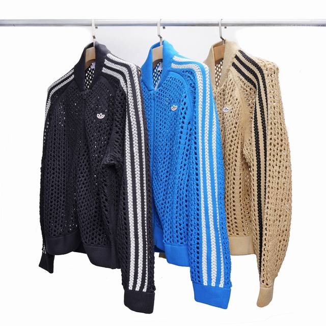 陈冠希 Jennie 同款 Ad X Clot 网状无领针织衫外套 夹克 一件明星同款的潮流网状针织夹克，兼具个性设计与日常实穿，轻松穿出吸睛造型！ 核心面料：