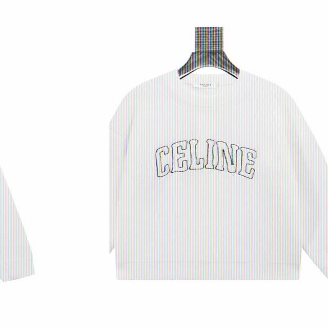 赛琳 Celine 字母刺绣圆领针织毛衣 品牌标识设计：正面以白色刺绣工艺呈现品牌名称“Celine”，字体采用弧形排列的美式复古风格，精致且富有辨识度，是品牌