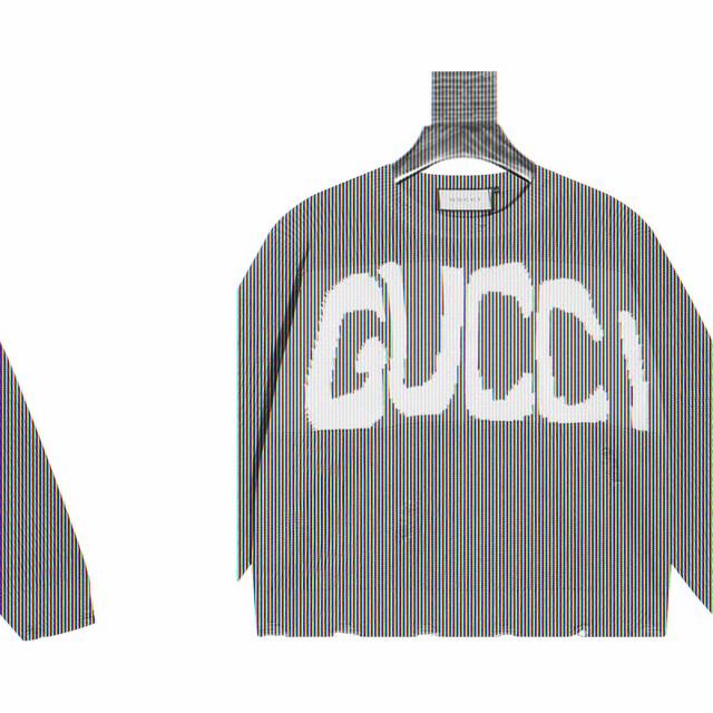 古驰联名巴黎世家 Gucci 联名款圆领针织毛衣个性破洞 品牌标识设计：正面以黑白撞色的方式大幅呈现品牌名称“Gucci”，字体风格富有艺术感，极具视觉冲击力，