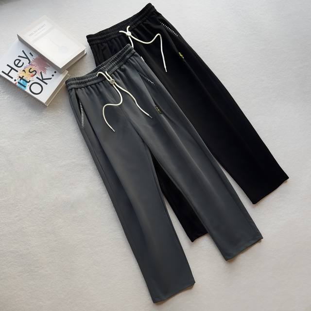 Stone Island 石头岛最新款休闲裤 爆款主推，秋季狠货精品专属，严选糕品，运动户外男士休闲裤！日常通勤穿搭，适合各种场合，立足于各个领域，直口的版型，