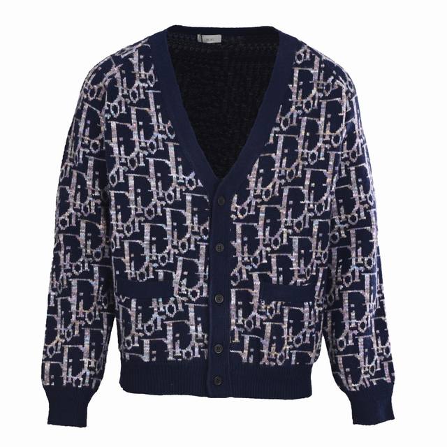 Dior 迪奥Cd 满印老花提花开衫毛衣 提花彩色开衫毛衣，毛料采用7针进口机编织制造 采用羊毛含量纱线 纱线定染 花纹经过3次打版还原一致 主标吊牌原版1:1