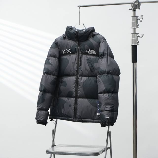 Tnf丨北面Xx Kaws联名1996羽绒服 配色：黑色 尺码：Xs-Xxl