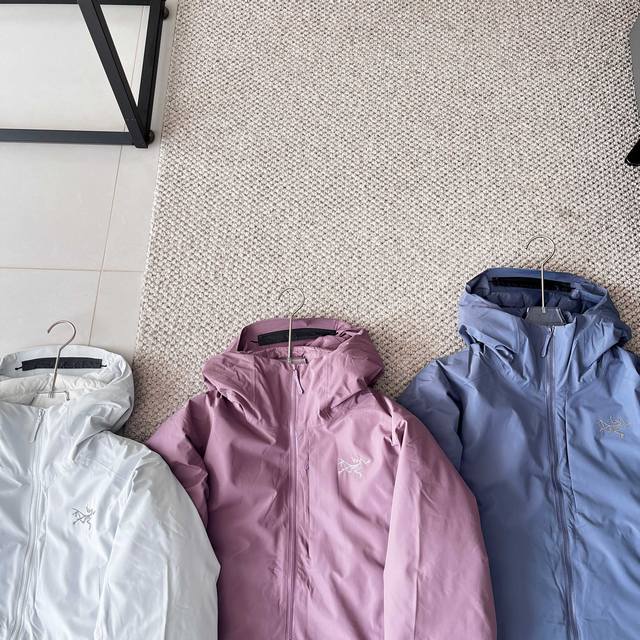 供 细节图 Arc’Teryx始祖鸟始祖鸟索拉诺Solano Down Hoody羽绒服 探索户外运动于城市休闲并存的一款设计风格 极致御寒保暖 给予你冬季足够