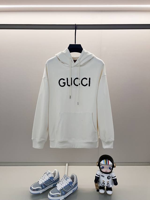 Gucci 古驰 420克纯棉连帽卫衣 经典胸前绣花品牌字母Logo工艺标识 官方同步 高版本 高品质 时尚个性 百搭潮流 纯原品质 原版面料 吊牌 领标 水洗
