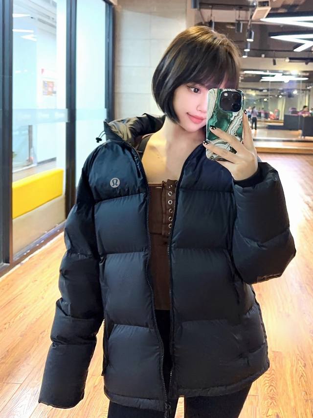 Lululemon 露露乐檬 情侣装天花板！Lululemon25 新款面包羽绒服，零下 10℃暖到心坎 谁懂啊家人们！和男友挖到 Lululemon 2025