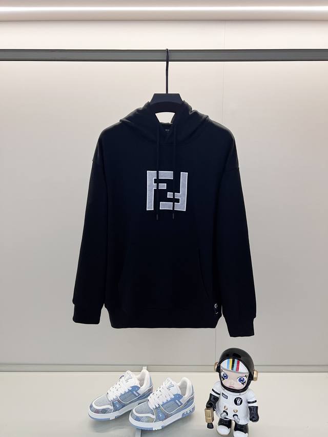 Fendi 芬迪 420克纯棉连帽卫衣 立体网眼Logo字母Ff刺绣工艺标识 官方同步 高版本 高品质 时尚个性 百搭潮流 纯原品质 原版面料 吊牌 领标 水洗