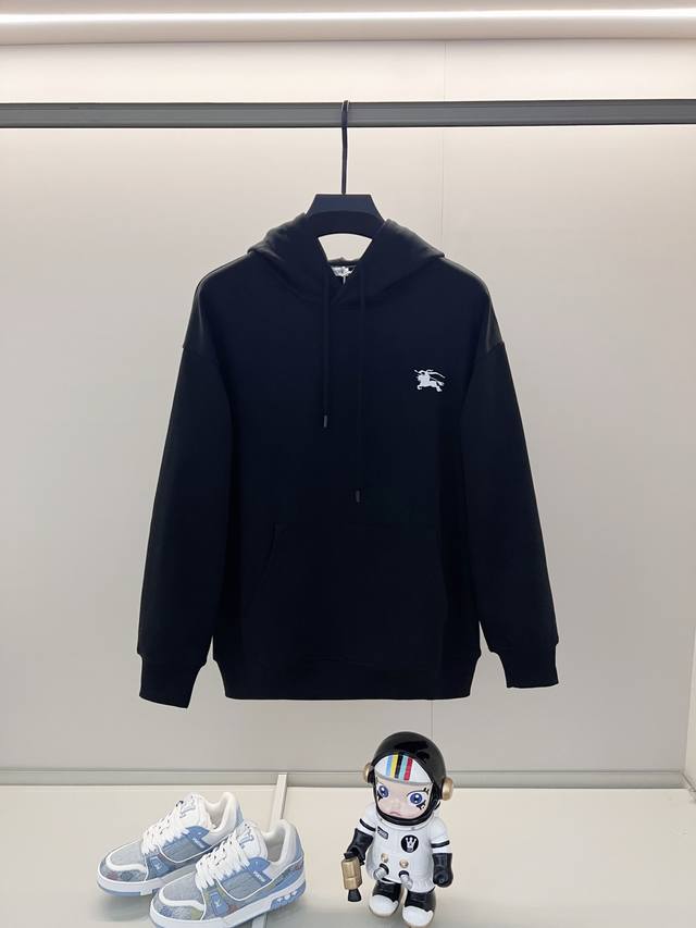 Burberry 巴宝莉 420克纯棉连帽卫衣 胸前微标战马刺绣后幅Logo发泡印花工艺 官方同步 高版本 高品质 时尚个性 百搭潮流 纯原品质 原版面料 吊牌