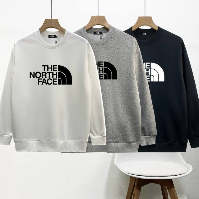 上新 The. North. Face北面25秋季新款圆领毛圈情侣款卫衣 重磅推荐，一比一面料采用320G高克重精梳爽滑毛圈棉料，原厂面料 定织定染，上身效果极