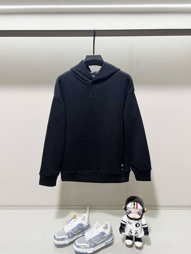 Fendi 芬迪 420克纯棉连帽卫衣 简约小标字母Logo刺绣Ff贴布连帽工艺 官方同步 高版本 高品质 时尚个性 百搭潮流 纯原品质 原版面料 吊牌 领标