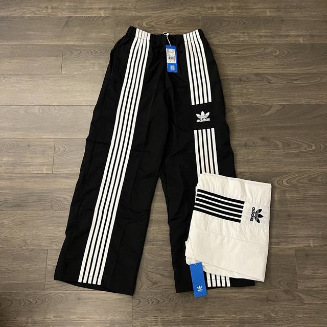 Adidas 阿迪达斯三叶草 复古三道杠刺绣情侣直筒休闲阔腿裤-顶级原单版本 Color：黑色 白色 Size：S M L Xl Number：250275 独