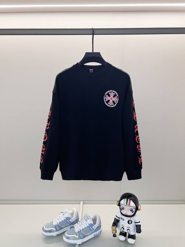 Chrome Hearts 克罗心 420克纯棉圆领卫衣 前后袖子十字架梵文字母大幅印花Logo标识 官方同步 1:1原版开模 时尚个性 百搭潮流 纯原品质 原