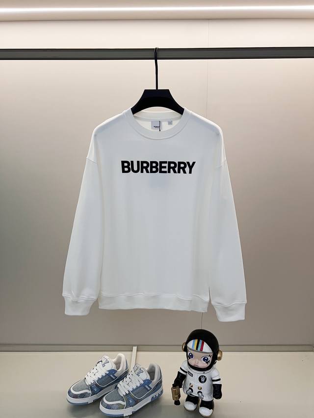 Burberry 巴宝莉 420克纯棉圆领卫衣 经典品牌字母Logo排列硅胶简约工艺标识 官方同步 高版本 高品质 时尚个性 百搭潮流 纯原品质 原版面料 吊牌