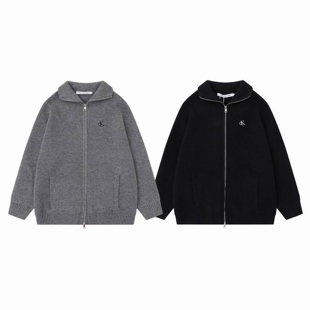 供 Calvin Klein Ck 经典小字母刺绣情侣高领双向拉链针织毛衣外套-原版代购品质 Color：黑色 灰色 Size：S M L Xl Number
