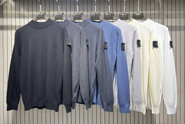 Stone Island石头岛 经典袖章半高领圆领毛衣 颜色:黑色 黑灰 青雾蓝 牛仔蓝 米灰 米杏色 白色 码数：S-2Xl