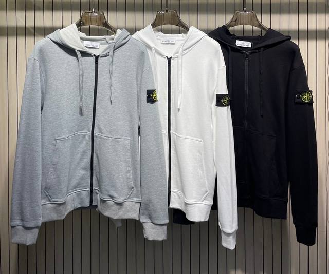 Stone Island石头岛 经典袖徽章拉链连帽外套 颜色:黑色 白色 灰色 码数：M-2Xl