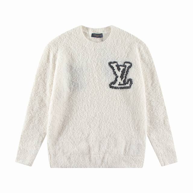 Fw最新款大V提花套头毛衣。 此款毛衣采用37%羊毛10%牦牛绒53%聚酯纤维，整染皇家绿，整体重量580~630G之间羊毛加牛绒圈圈纱,无线接近原版手感,非常