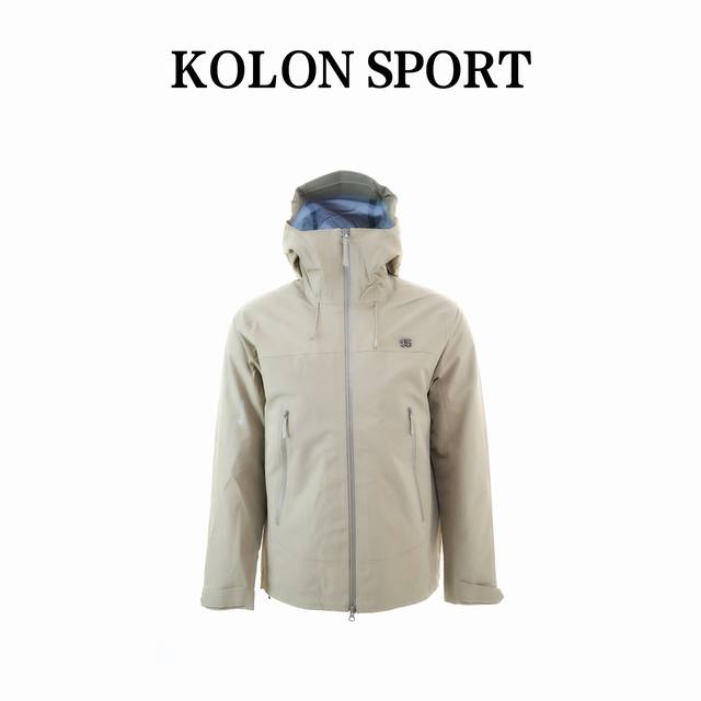 Kolon Sport 可隆三合一拆卸羽绒服 标由原来硅胶材质改成为钢标，冲锋衣外壳材质升级 整体柔软且舒适度增加 并且采用排骨内胆，单穿内胆更加好看保暖，内胆