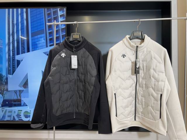25冬季Descente Golf 迪桑特高尔夫 Pro男女同款轻薄一体绒羽绒服 正面菱格一体冲压式填充羽绒，不跑毛，轻盈柔软。袖子后背采用一体绒复合，手感非常